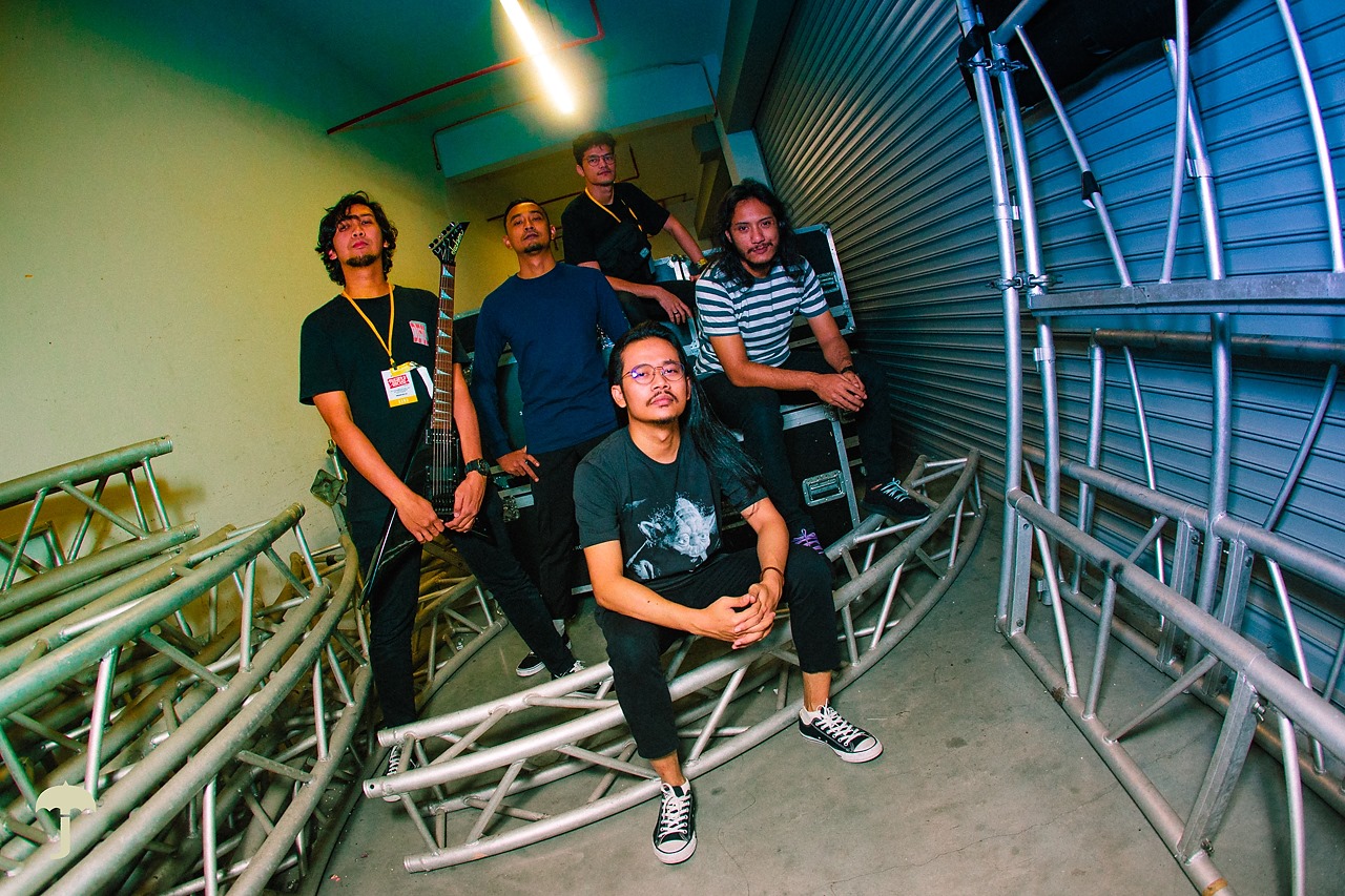 Malaysian Band Hujan Release New Lyric Video Feat Ijam Of Restraint Unite Asia